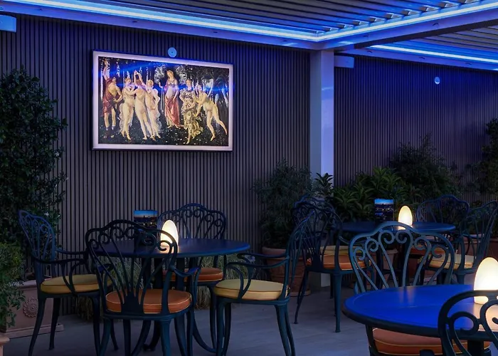 Hotel Marcella Royal - Rooftop Garden
