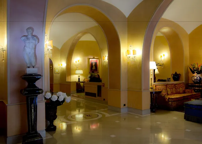 Marcella Royal - Rooftop Garden 4* Rome