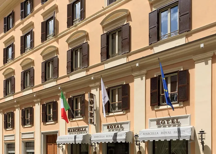 Marcella Royal - Rooftop Garden 4* Rome