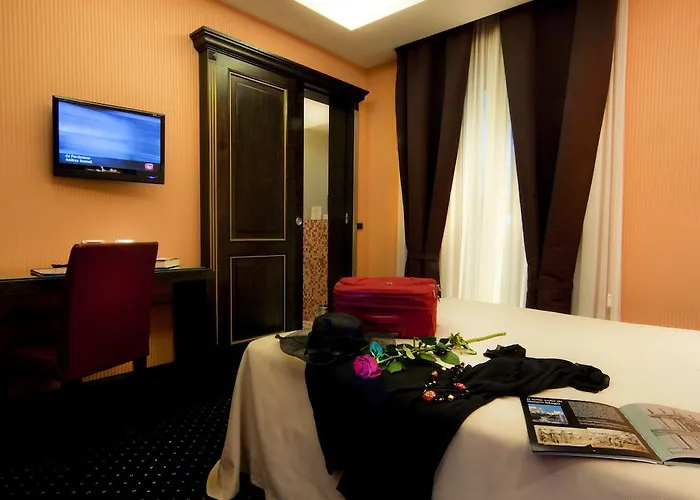 Marcella Royal - Rooftop Garden 4* Rome