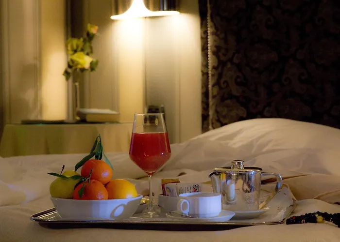Hotel Marcella Royal - Rooftop Garden 4*